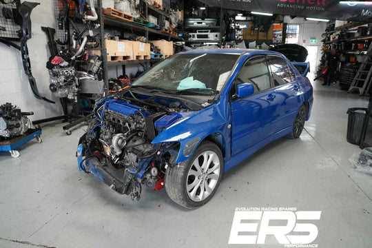 2001 Mitsubishi Evo 7 GSR - Manual