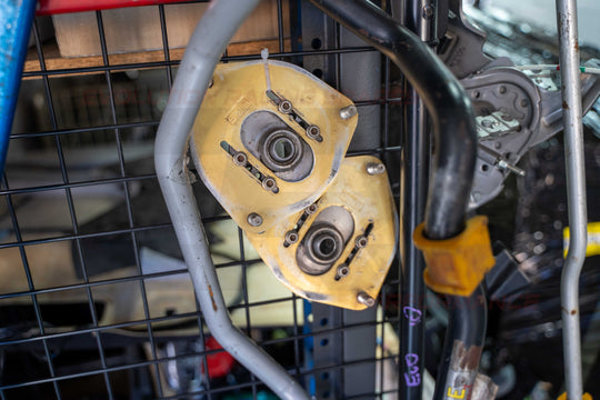 HKS Evo 7 - 9 Front Strut Top Mounts