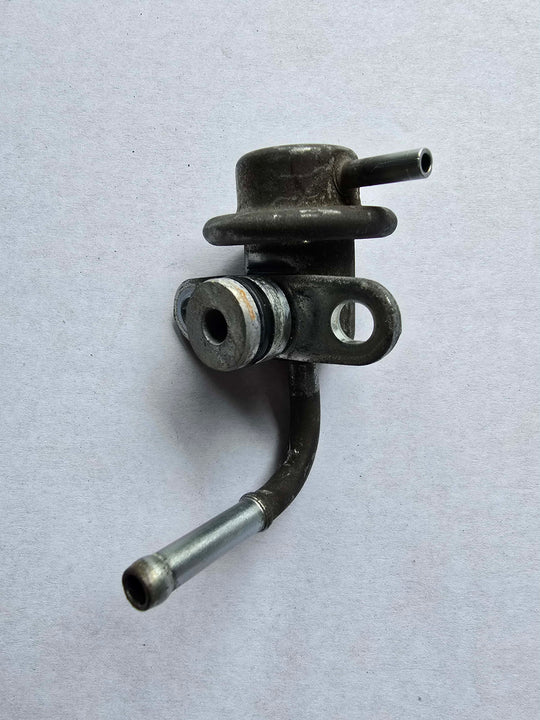 Fuel Pressure Regulator | Suits Evo 7-9