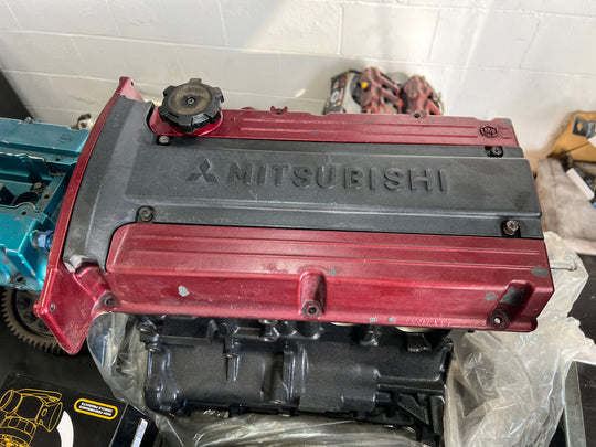 On Sale! Genuine Mitsubishi Evo 8 / 8MR Valve Rocker Cover