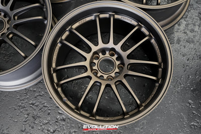 Rays Volk Racing RE30 18x10.5 +25 +18 5x114.3 Staggered Setup